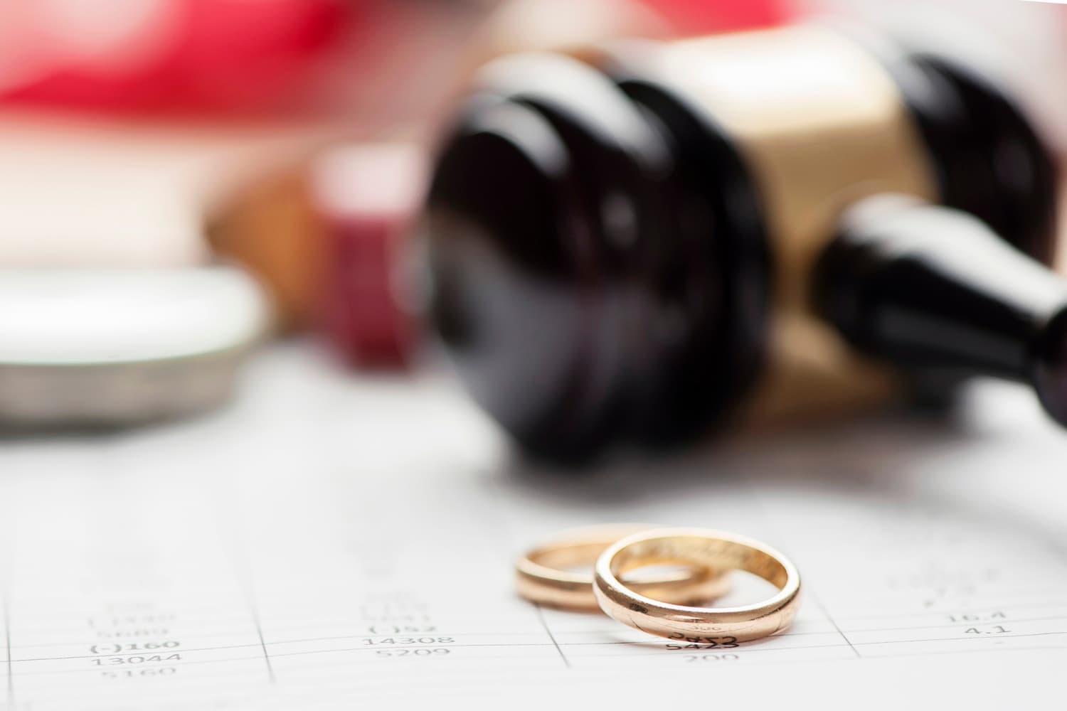 testigos en un divorcio